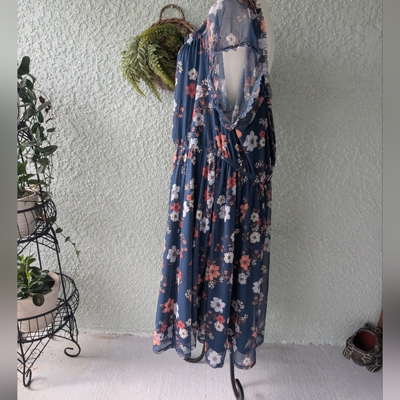 Torrid cold‎ should floral dress size 6xl - Picture 6 of 10
